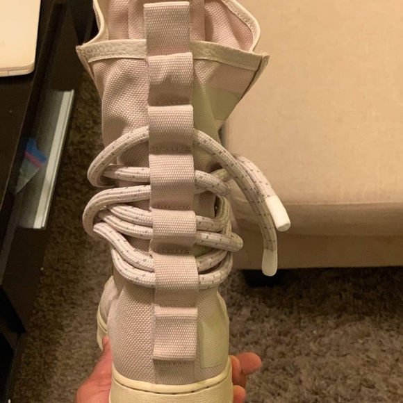 Af1 hi - Picture 3 of 4